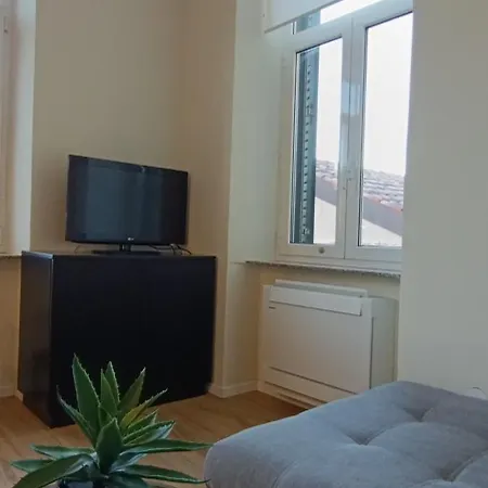 Apartment Mandrac With Sea View And Free Parking *
