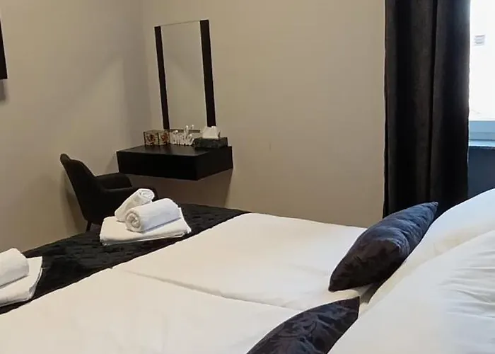 Mandrac With Sea View And Free Parking Apartman