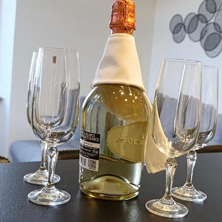 Mandrac With Sea View And Free Parking Lejlighed