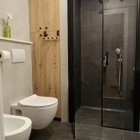 公寓 Mandrac With Sea View And Free Parking