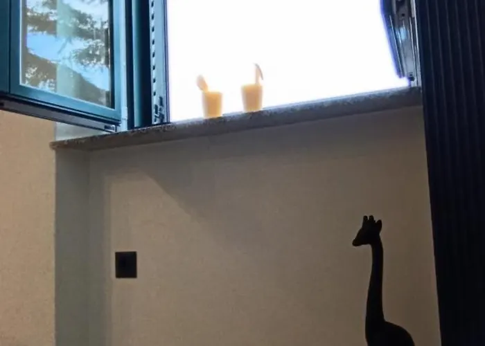 Mandrac With Sea View And Free Parking דירה