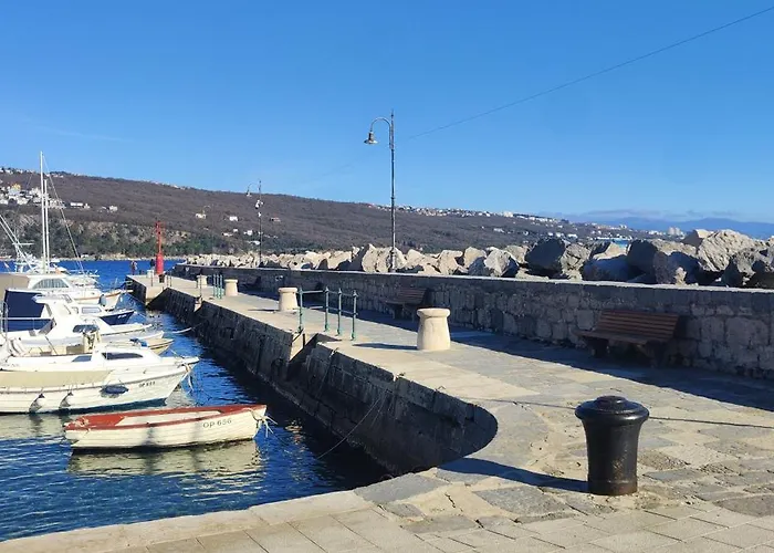 דירה Mandrac With Sea View And Free Parking אופטיה