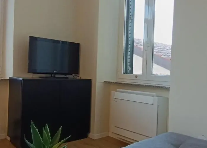 Mandrac With Sea View And Free Parking *