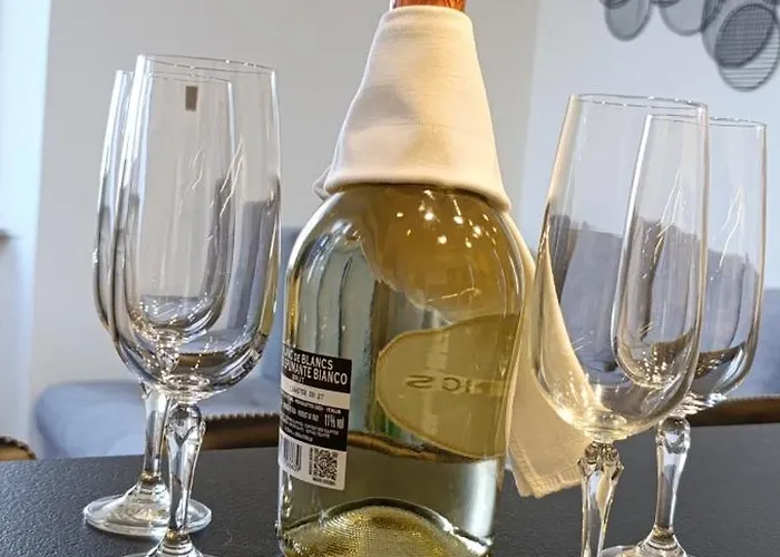 Mandrac With Sea View And Free Parking Appartement